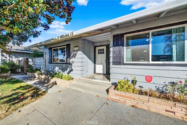1938 Colusa, Corning, CA 96021 - property entrance