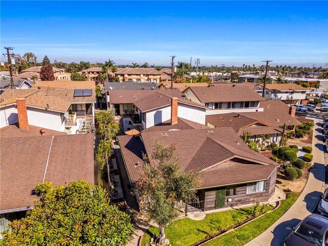 bird's eye view with a residential view