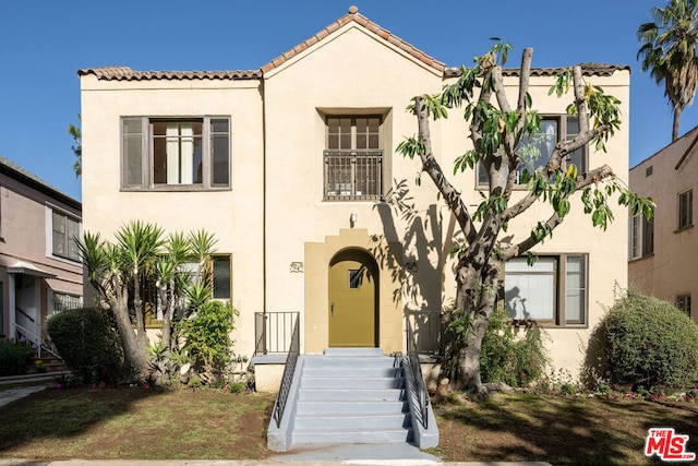 view of mediterranean / spanish house