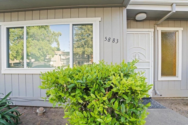 view of entrance to property