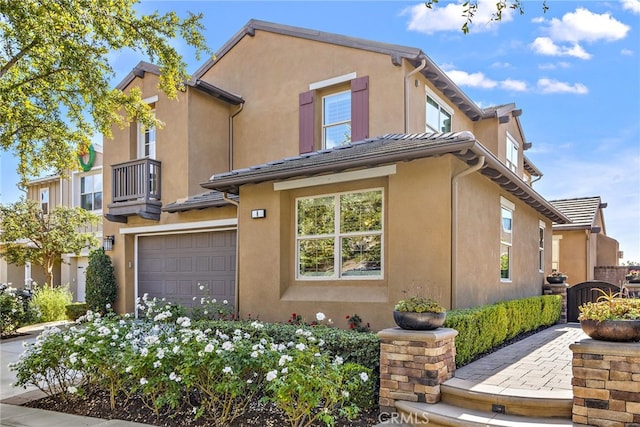 view of front of home featuring a garage