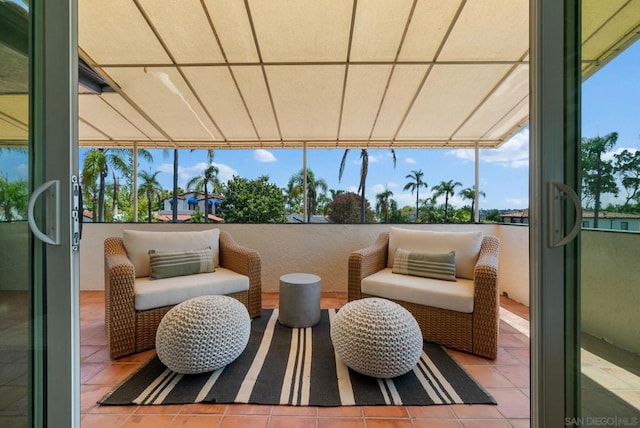 view of sunroom / solarium