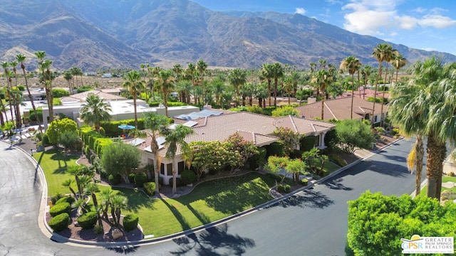 bird's eye view with a mountain view