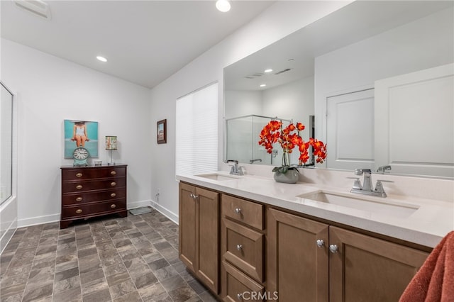 bathroom with vanity