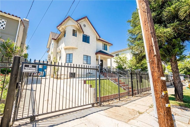 view of front of property