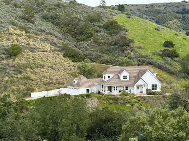 bird's eye view featuring a mountain view