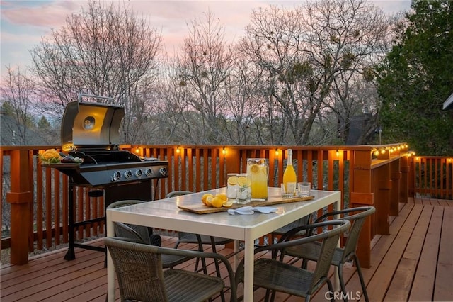 view of deck at dusk