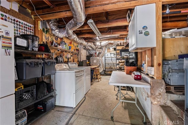 basement featuring independent washer and dryer