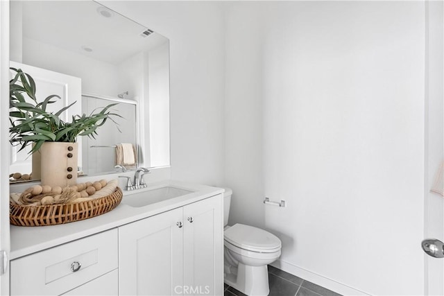 9431 N Sepulveda Blvd Unit 3, North Hills, CA 91343 - full bath with tile patterned floors, vanity, and an enclosed shower