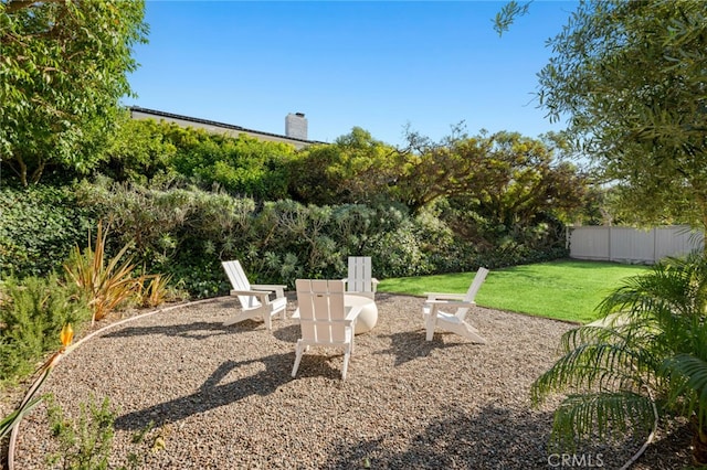 view of yard featuring a patio area