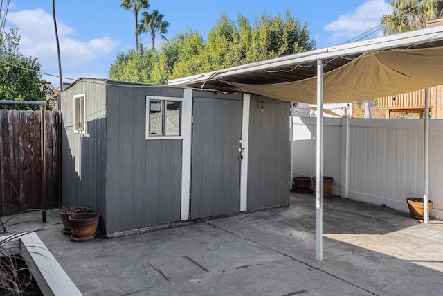 view of outbuilding