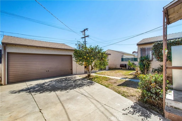 9130 S Wilton Pl, Los Angeles, CA 90047 - view of detached garage