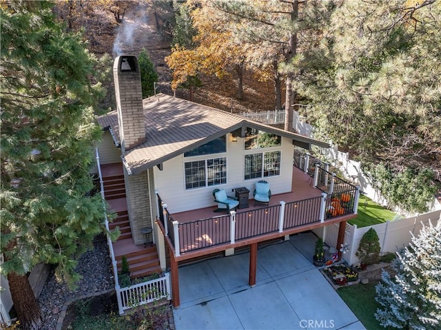 view of front of property featuring a deck