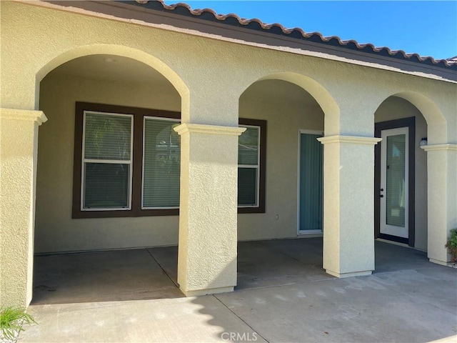 exterior space featuring a patio area