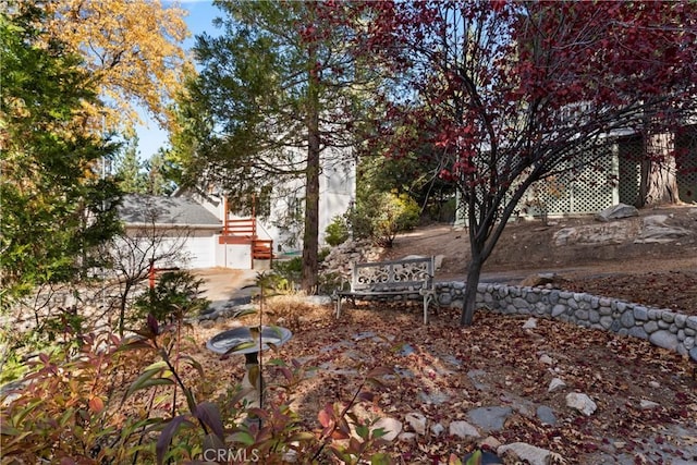 918 Sandalwood Dr, Lake Arrowhead, CA 92352 - view of yard