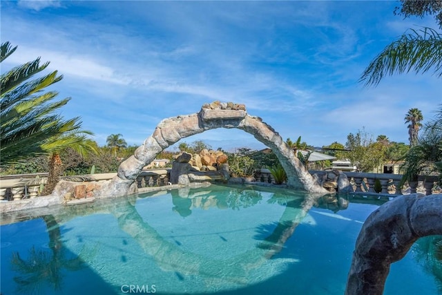 view of swimming pool