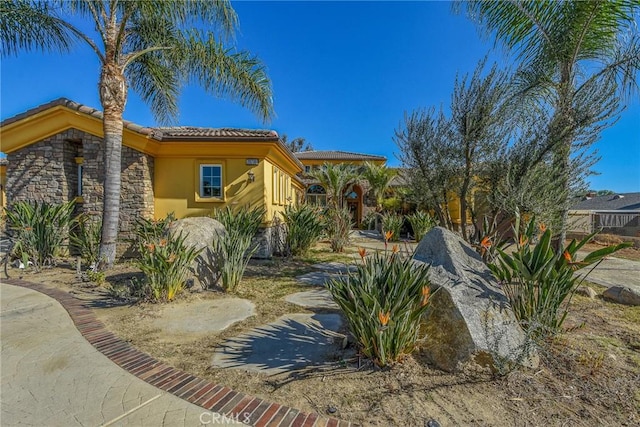 view of mediterranean / spanish-style home