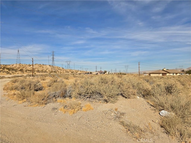 Listing photo 3 for 16692 Haver Hill St Unit 0395-011-37-0000, Victorville CA 92394