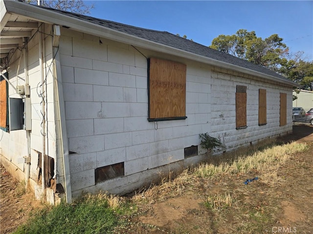 view of property exterior