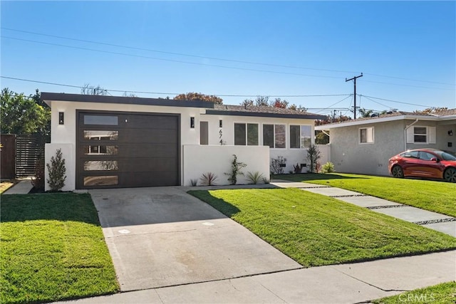 view of front of home with a front lawn