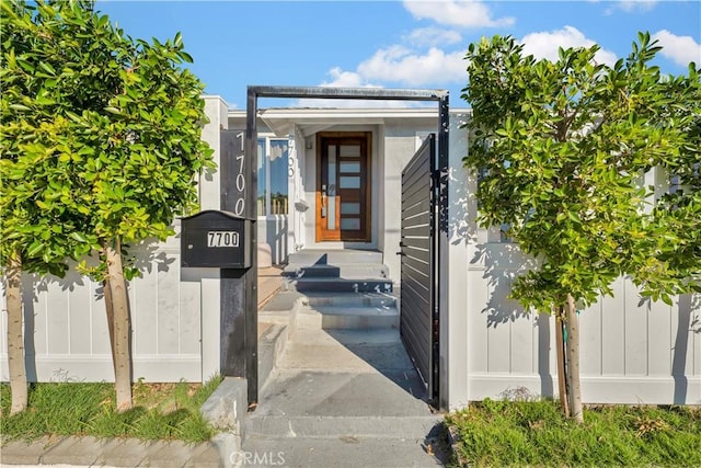 view of property entrance