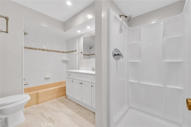 bathroom with toilet, recessed lighting, and vanity