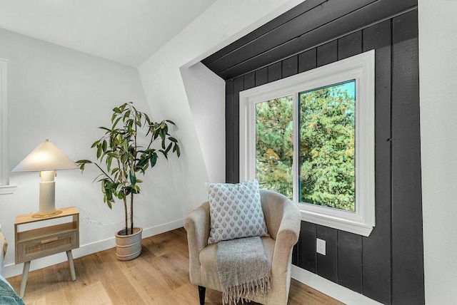 sitting room with light hardwood / wood-style floors