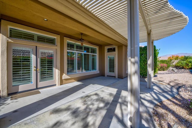 view of patio with ceiling fan