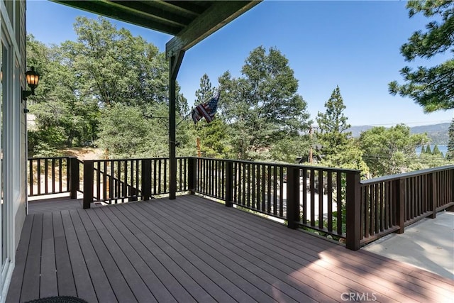 27554 N Bay Rd, Lake Arrowhead, CA 92352 - view of wooden terrace