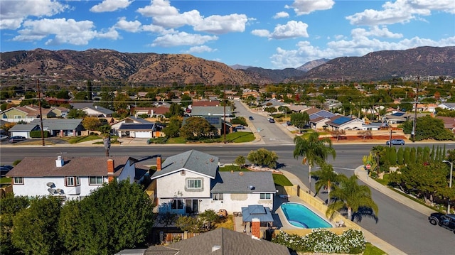 bird's eye view featuring a mountain view