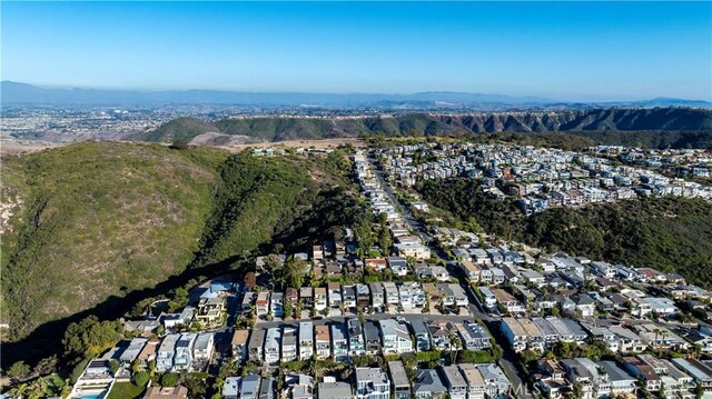 bird's eye view featuring a mountain view