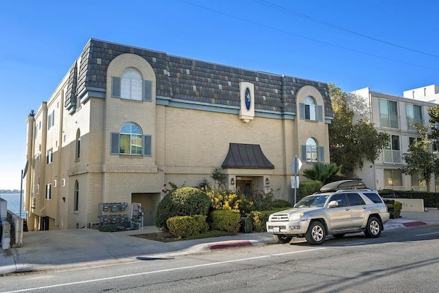 view of building exterior