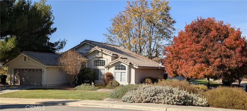 view of front property with a garage