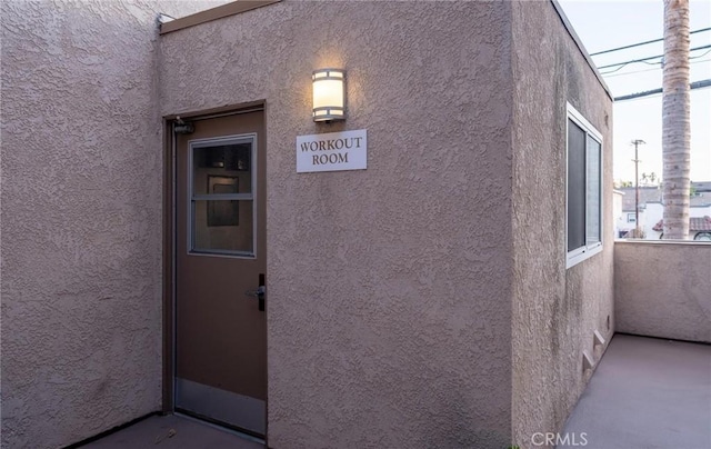 view of doorway to property