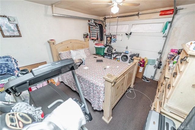 garage featuring ceiling fan