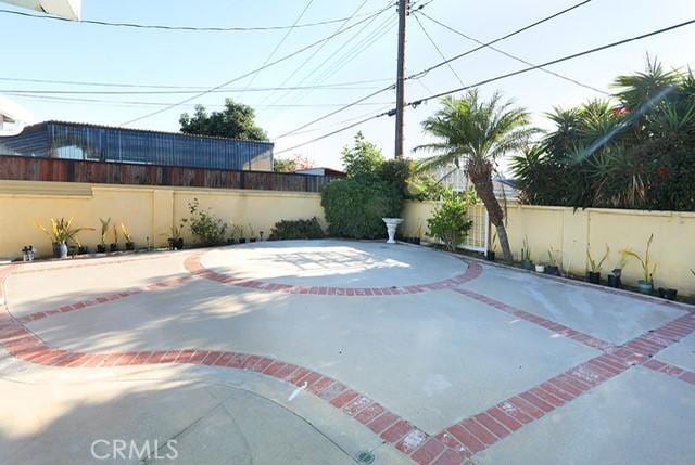 8121 San Mateo Cir, Buena Park, CA 90620 - view of sport court