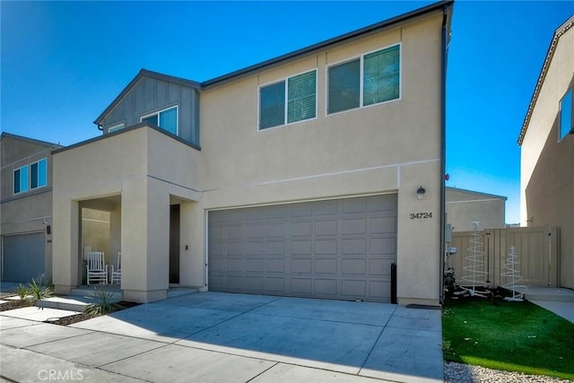 view of front facade with a garage