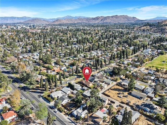 bird's eye view with a mountain view