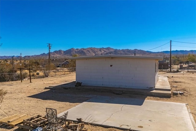 garage with a mountain view