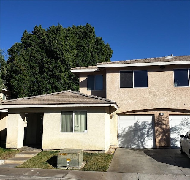 view of front of house with a garage