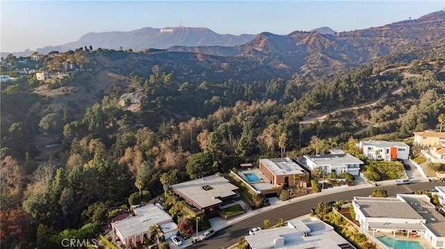 bird's eye view featuring a mountain view