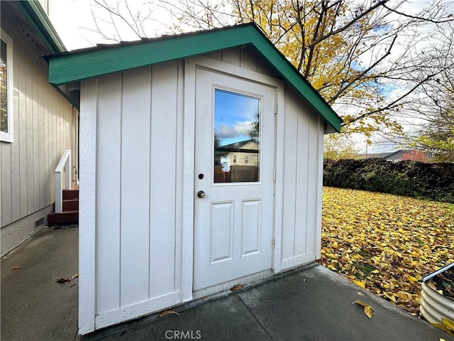 view of outbuilding