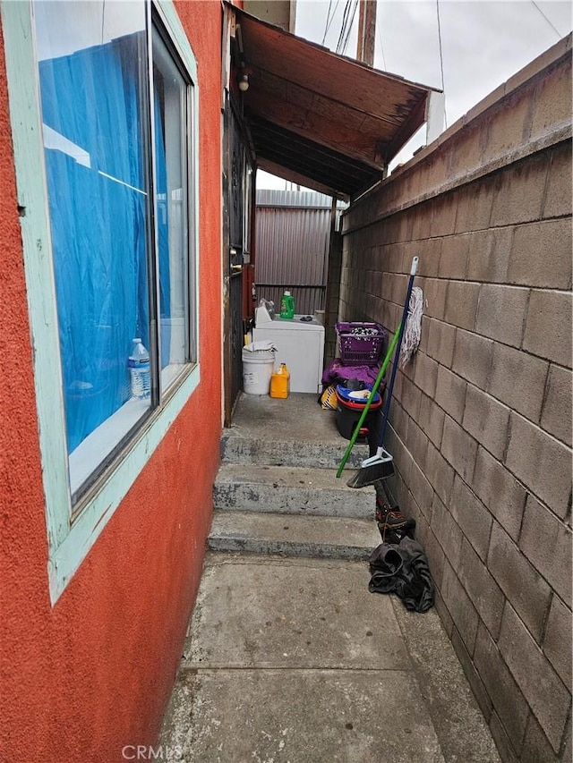 view of home's exterior