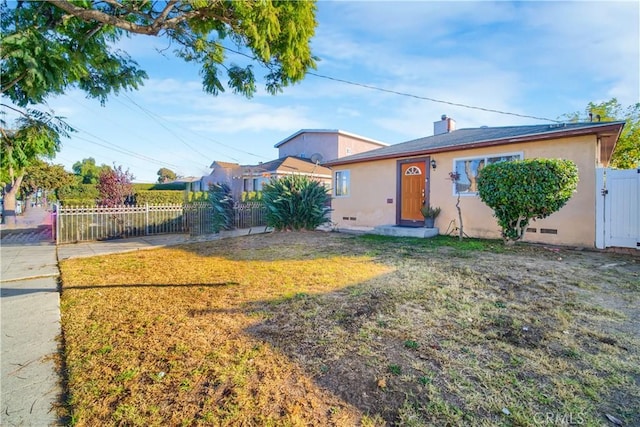 view of front of house featuring a front yard