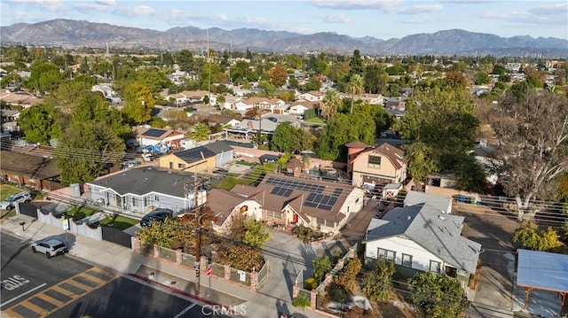 bird's eye view featuring a mountain view