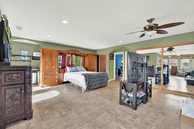 bedroom featuring ceiling fan