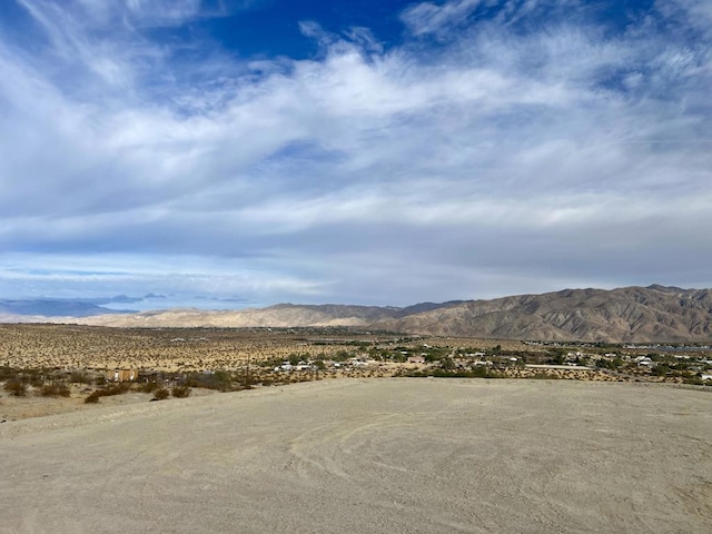 Listing photo 3 for 23551 Henry Rd, Desert Hot Springs CA 92241