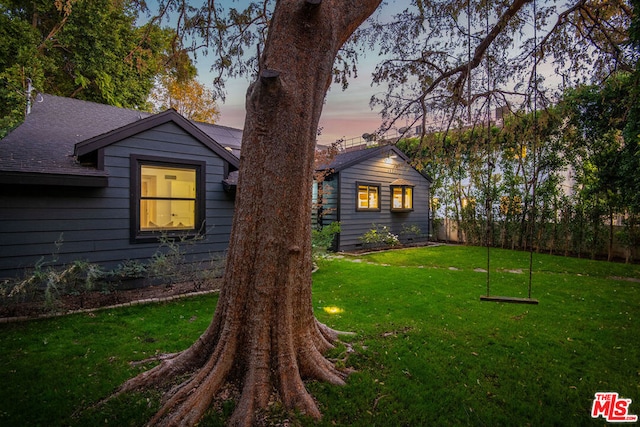 exterior space featuring a lawn