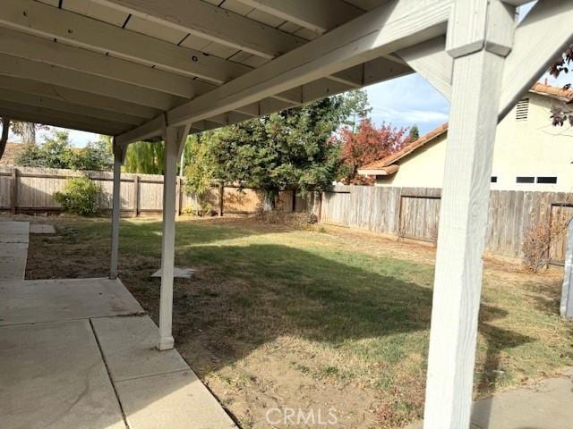 view of yard with a patio area