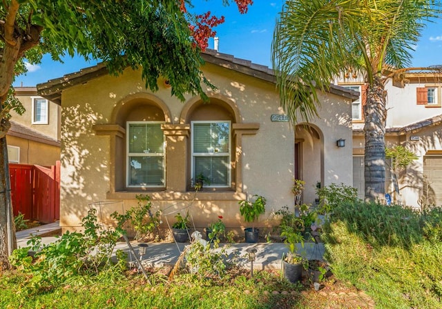 view of mediterranean / spanish-style house